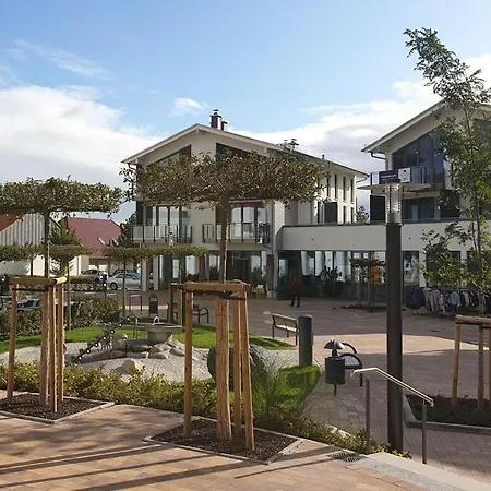 De Luette Modern Retreat *