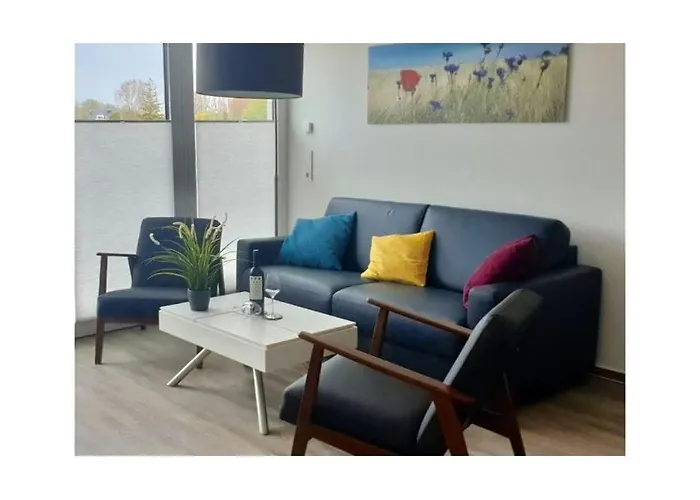 De Luette Modern Retreat * Glowe