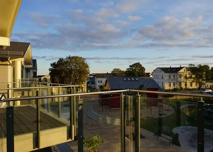 De Luette Modern Retreat Glowe